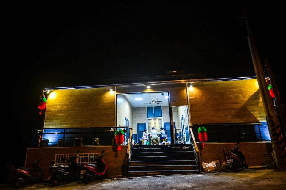 Green Sea Turtle Diving & Homestay Bed and Breakfast in Kaohsiung
