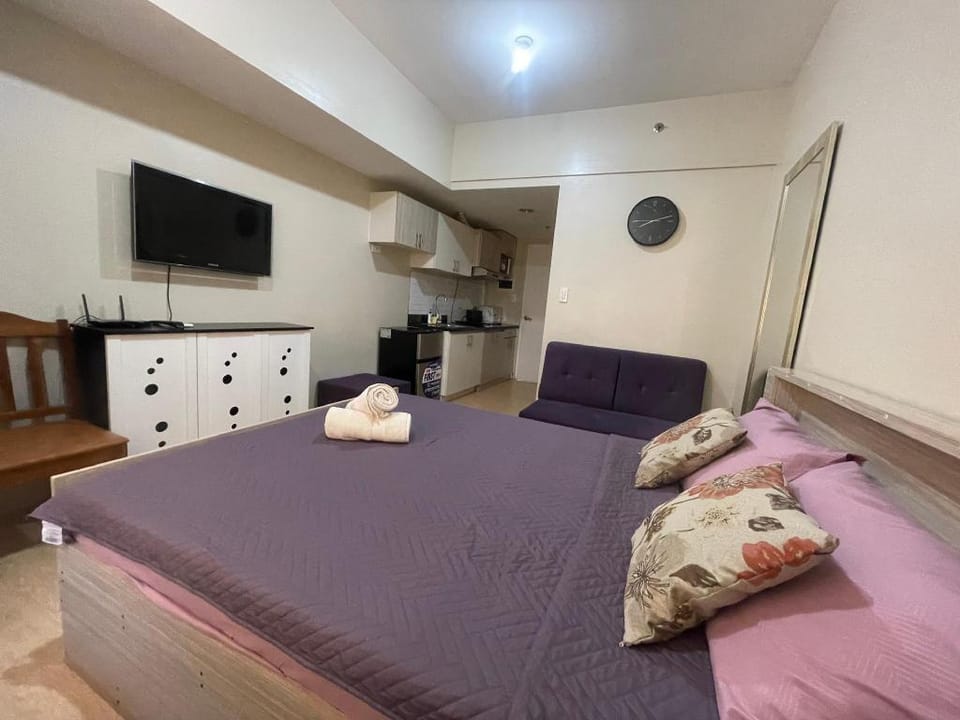 Studio 12 across SM City Cebu Apartment in Lapu-Lapu City