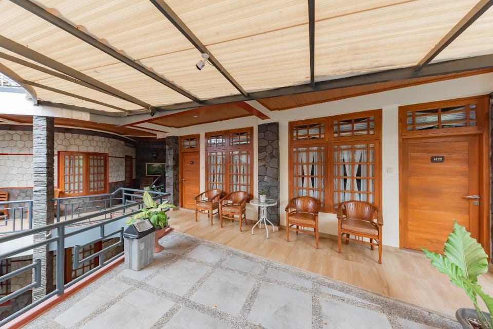 Urbanview Hotel Villa Surya Bandung Hotel in Bandung