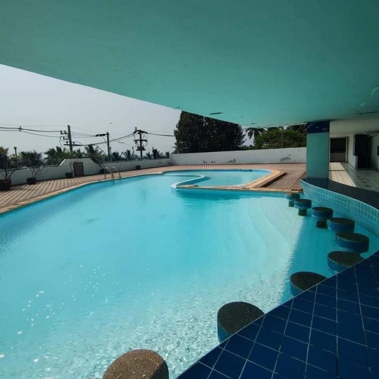 Goodbye  Apartment in Bangkok