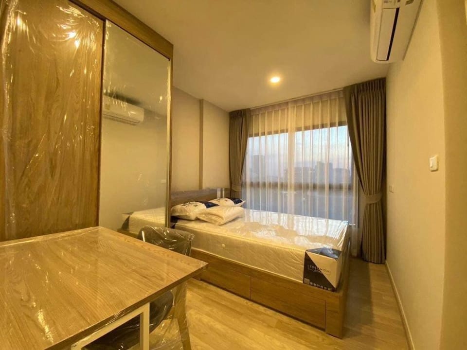 Goodbye  Apartment in Bangkok