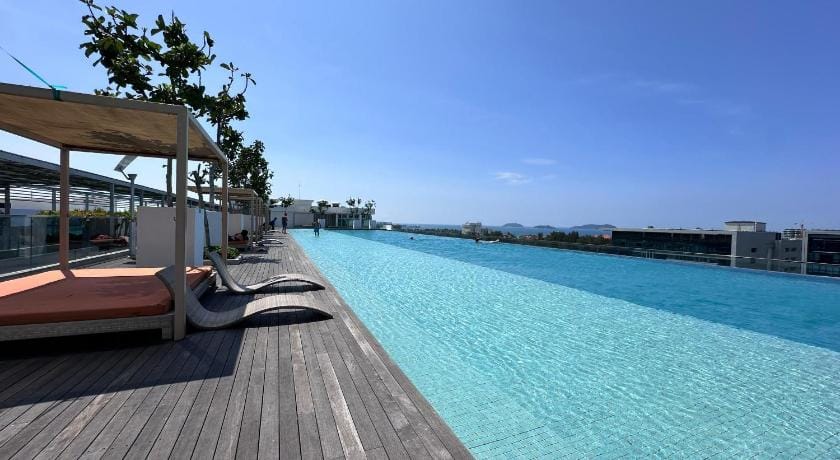 reSTARY Cartoon @ Sutera Avenue |Pool, CBD|4BR/12P Apartment in Kota Kinabalu