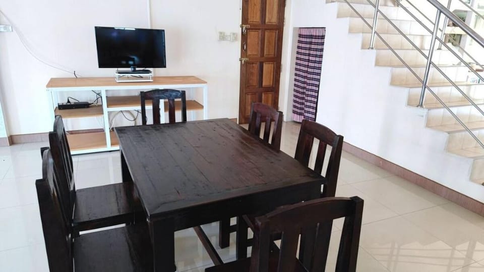 Big whole peaceful house Vacation rental in Laos