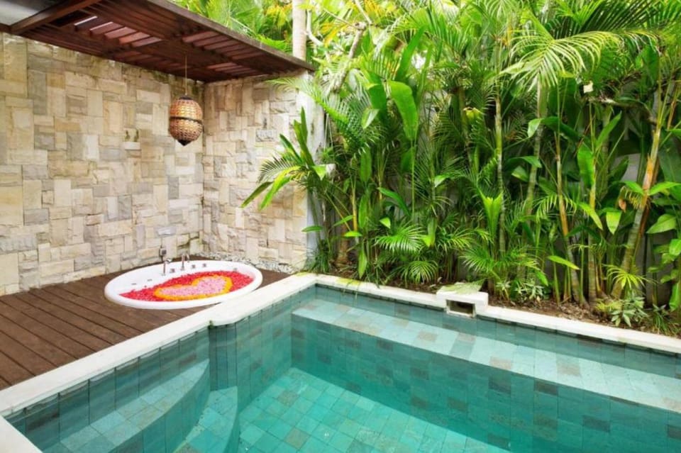 Laluna 1 BR Private Pool Villa & Bathtub  Villa in Kuta