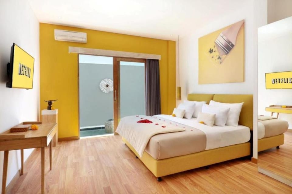 Bellagio 2BR Villa W/ Private Pool & Bathtub  Villa in North Kuta