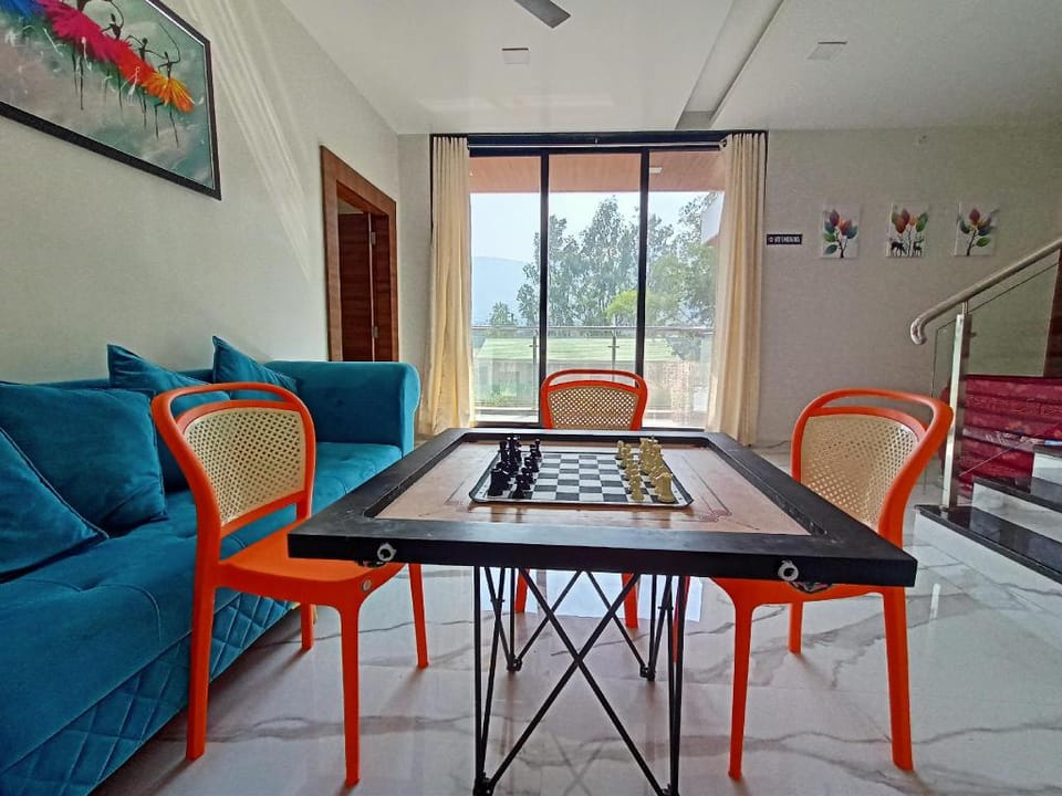 Sherlock Homes Luxury Service Villa  Villa in Maharashtra