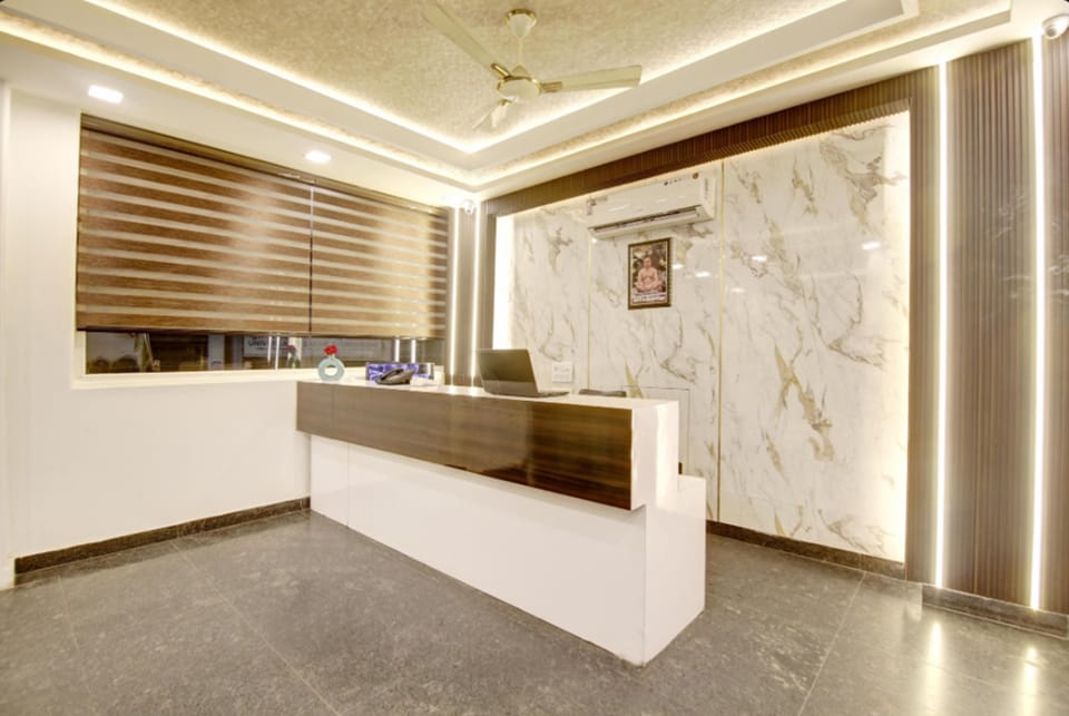 Hotel Devrana Delhi Airport Hotel in New Delhi
