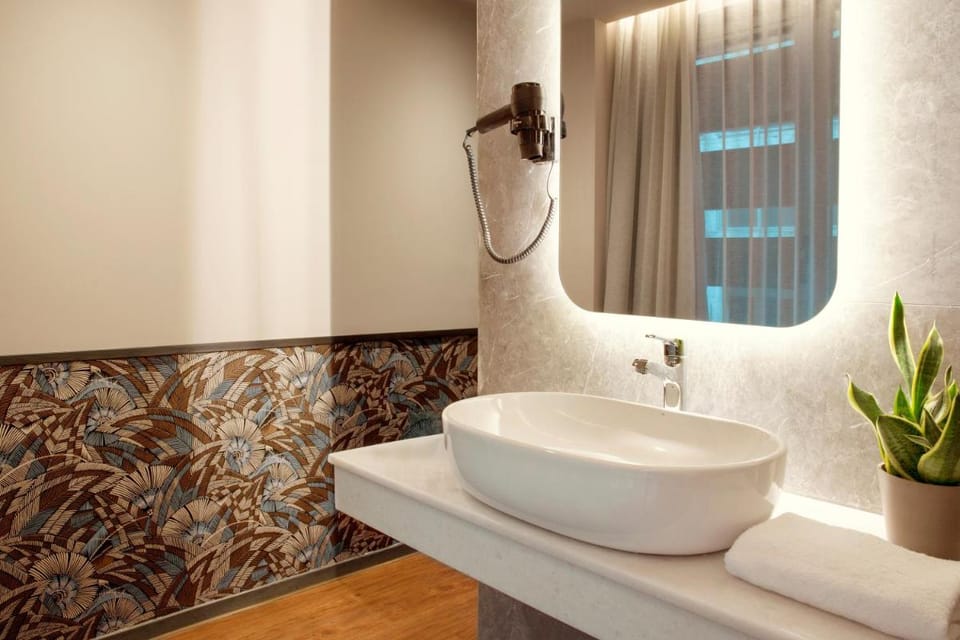 Zeus Essence Athens Centra, Trademark Collection by Wyndham Hotel in Athens