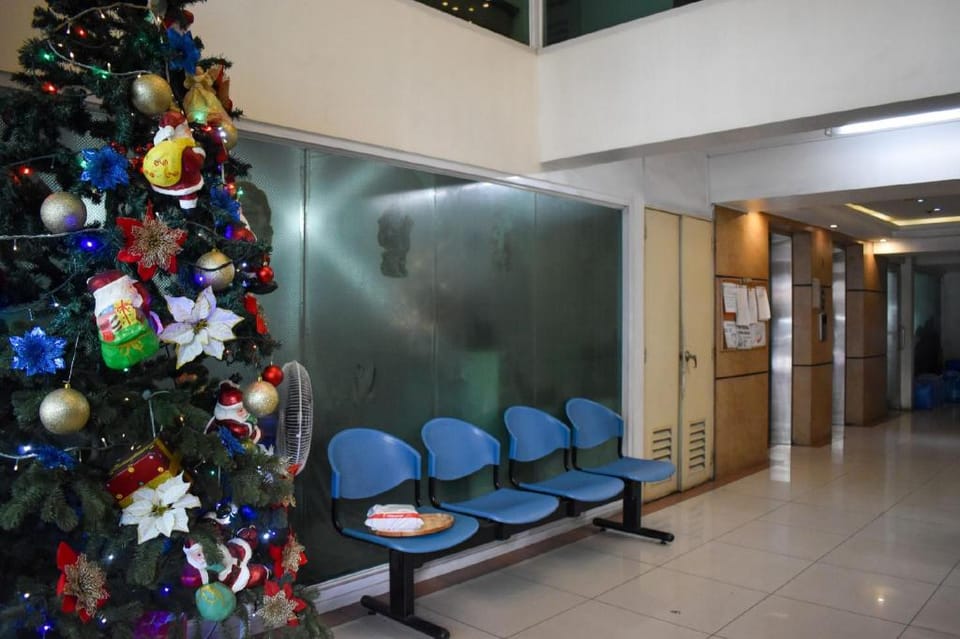 The Boni Tower by RSPL Manila City Center Apartment in Mandaluyong