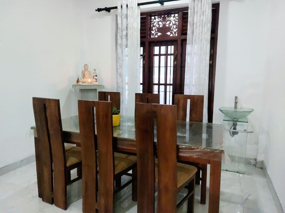 Niro Home Kamburugamuwa Vacation rental in Kamburugamuwa