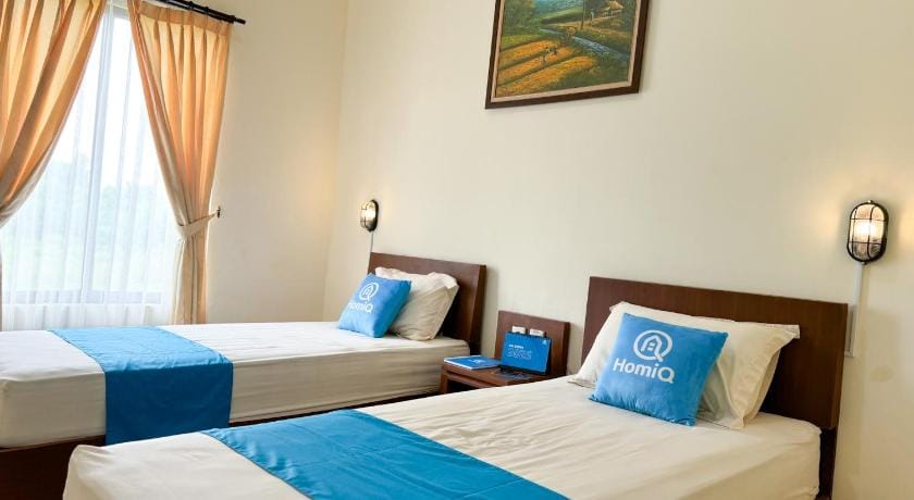 Adiputra Guesthouse HomiQ Bed and Breakfast in Special Region of Yogyakarta