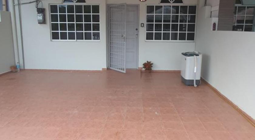 UIA Younee Kuantan Homestay 3R2B 9pax 5 min to town Vacation rental in Pahang, Malaysia