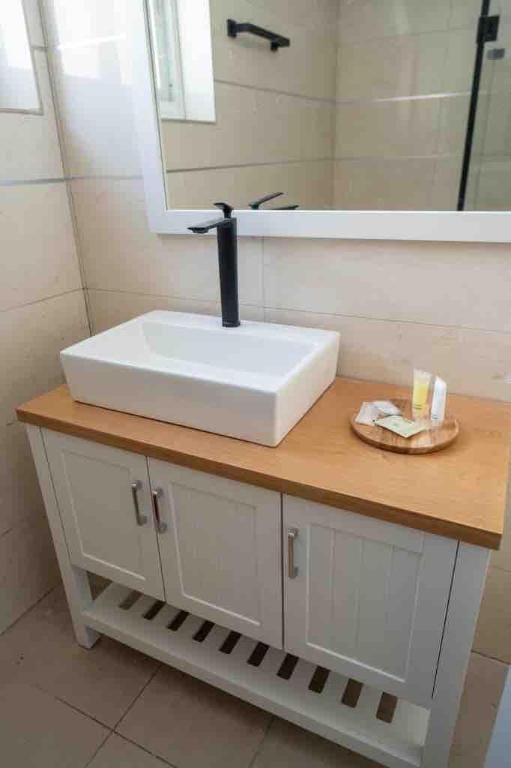 Beautiful 2 bedroom apartment in Jerusalem center Apartment in Jerusalem