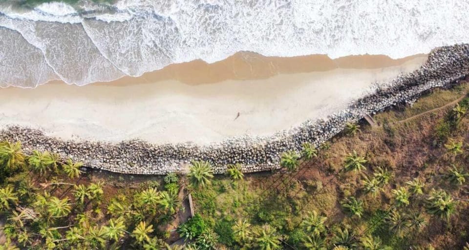 Thodiyil Private Beach View Home-stay varkala Villa in Kerala