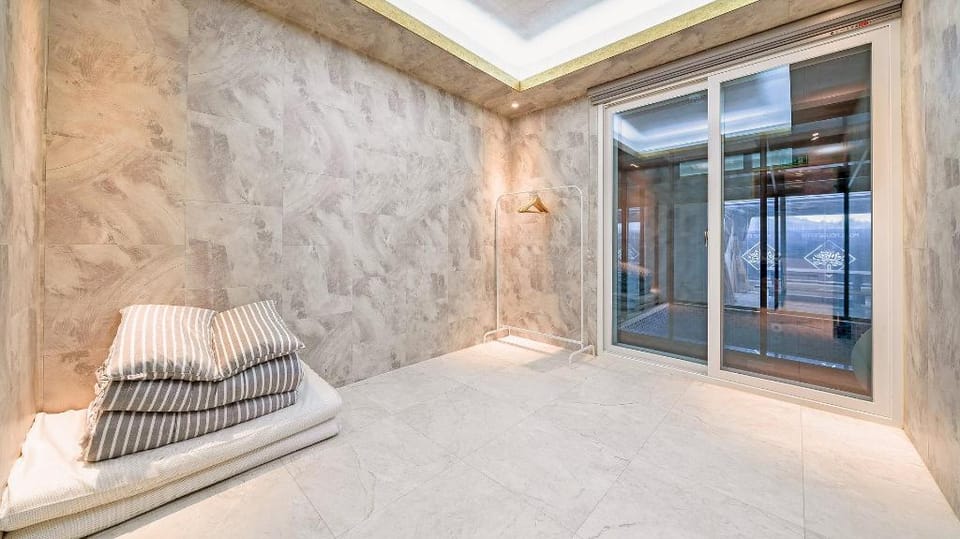 Chuncheon Poolhouse Epop Bed and Breakfast in Gyeonggi-do
