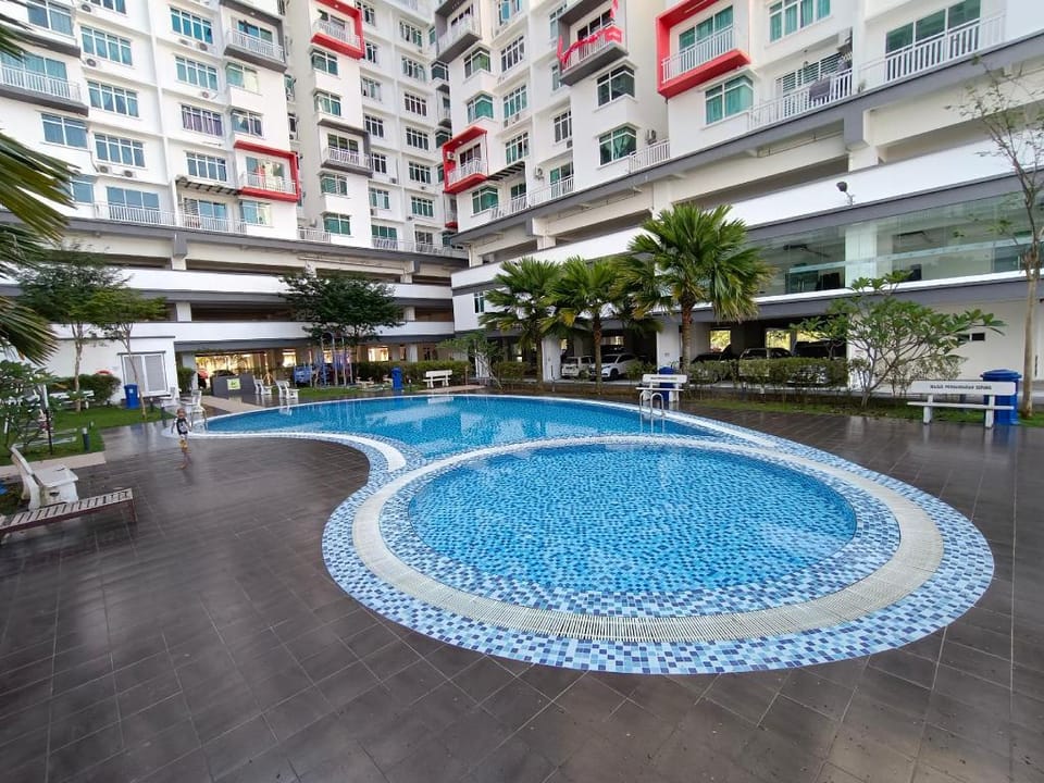 KLIA | Sepang Ehsan Residences 15 mins to AIRPORT! Apartment in Negeri Sembilan, Malaysia