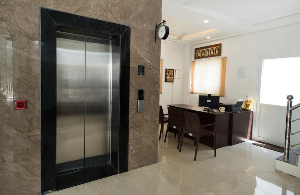Golden Nest Service Apartment Apartment in Coimbatore
