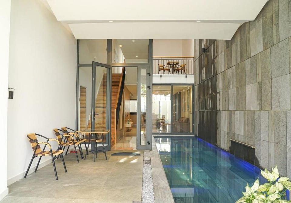 Corgi Villa 4br - free airport pick up Villa in Hoa Hai