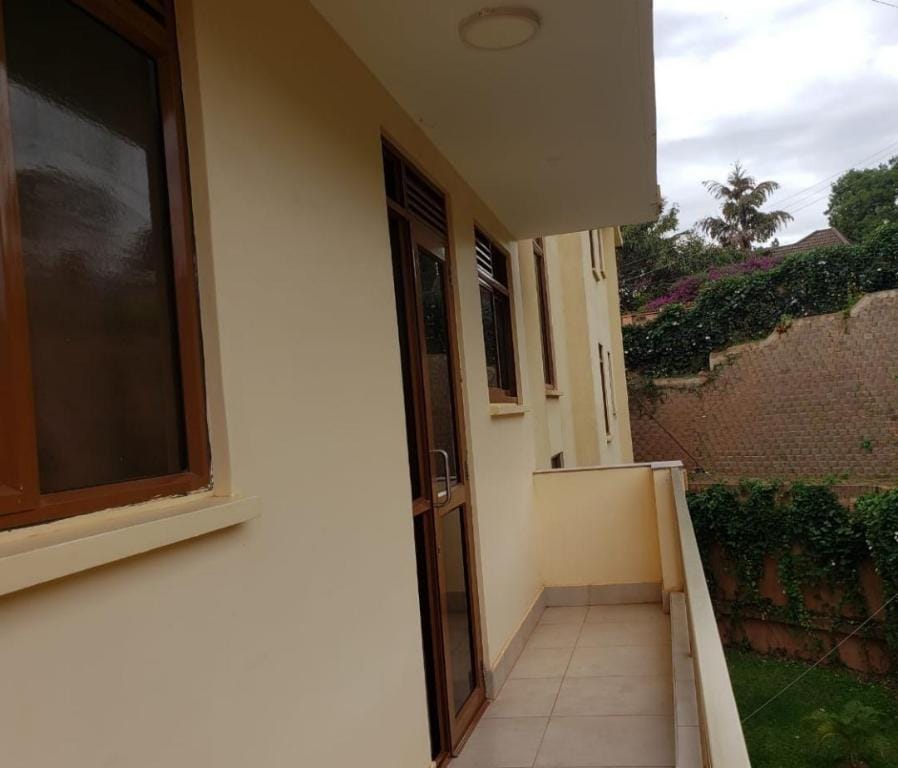 Jakana Heights Studio Apartment -203 Vacation rental in Kampala
