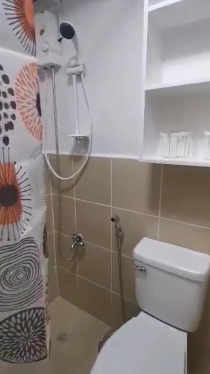 QUIET SUNNY HAVEN Apartment in Muntinlupa