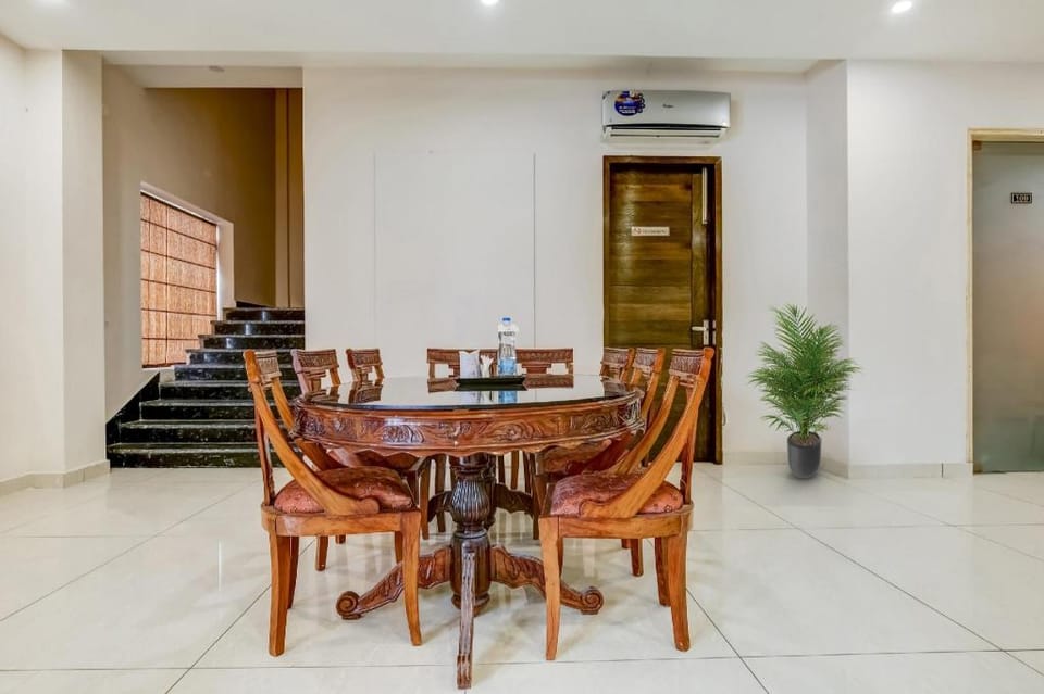 Collection O Hotel Rose Villa Hotel in Punjab, India