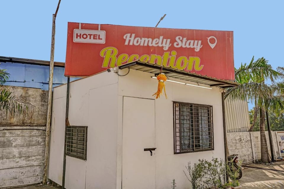 Hotel O Homely Stay Hotel in Maharashtra