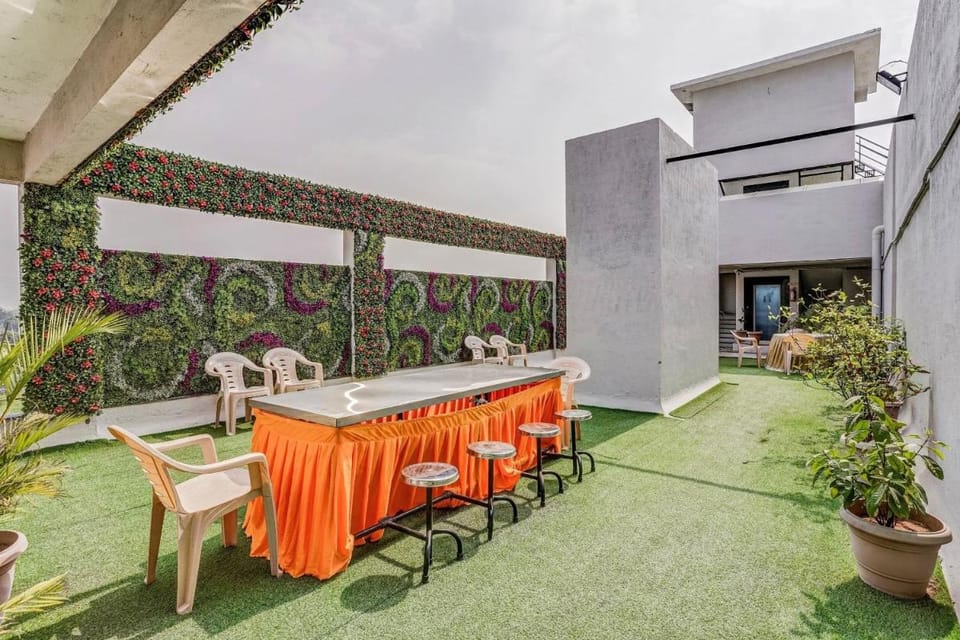Hotel O Homely Stay Hotel in Maharashtra