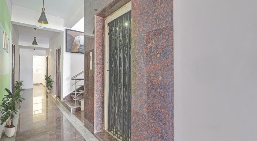 OYO 701985 AMRUTHA SPACES Hotel in Hyderabad