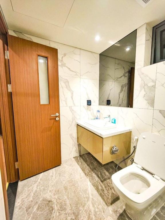 Relax 3BR The MatrixOne HaNoi Viet Nam Daily Clean Apartment in Laos