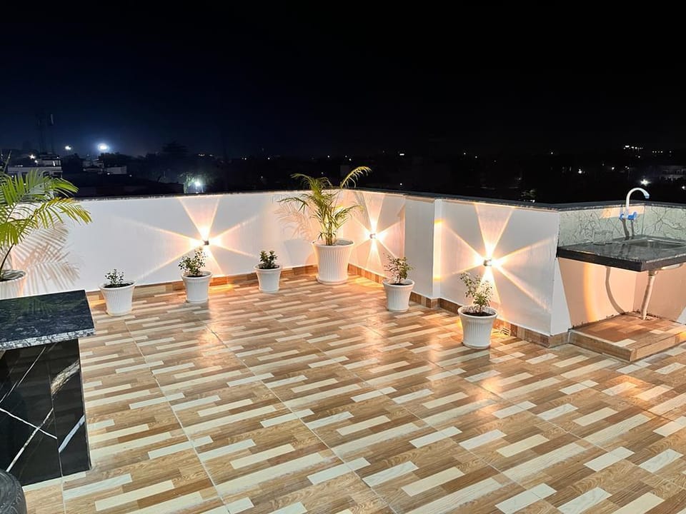 Staeg Cozy Penthouse 2BHK Apartment in India