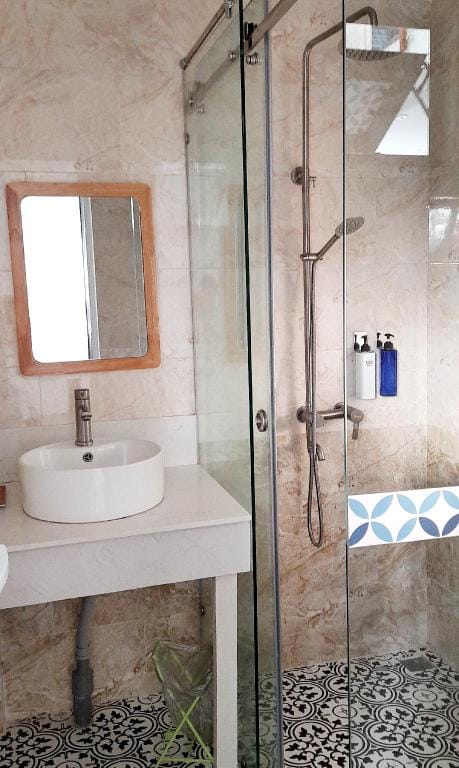 Mountains View- H2B Homestay Villa in Khanh Hoa Province