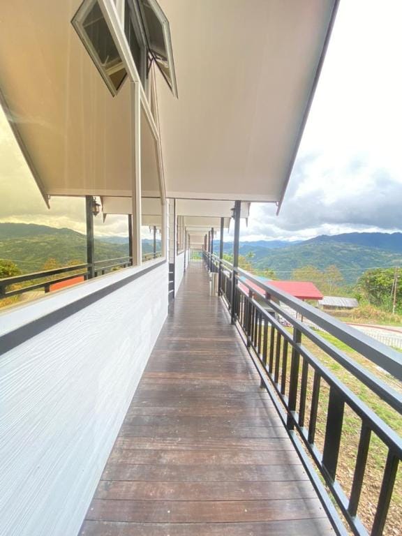 OYO HOME 90688 Kundasang Mount Garden Hotel in Sabah