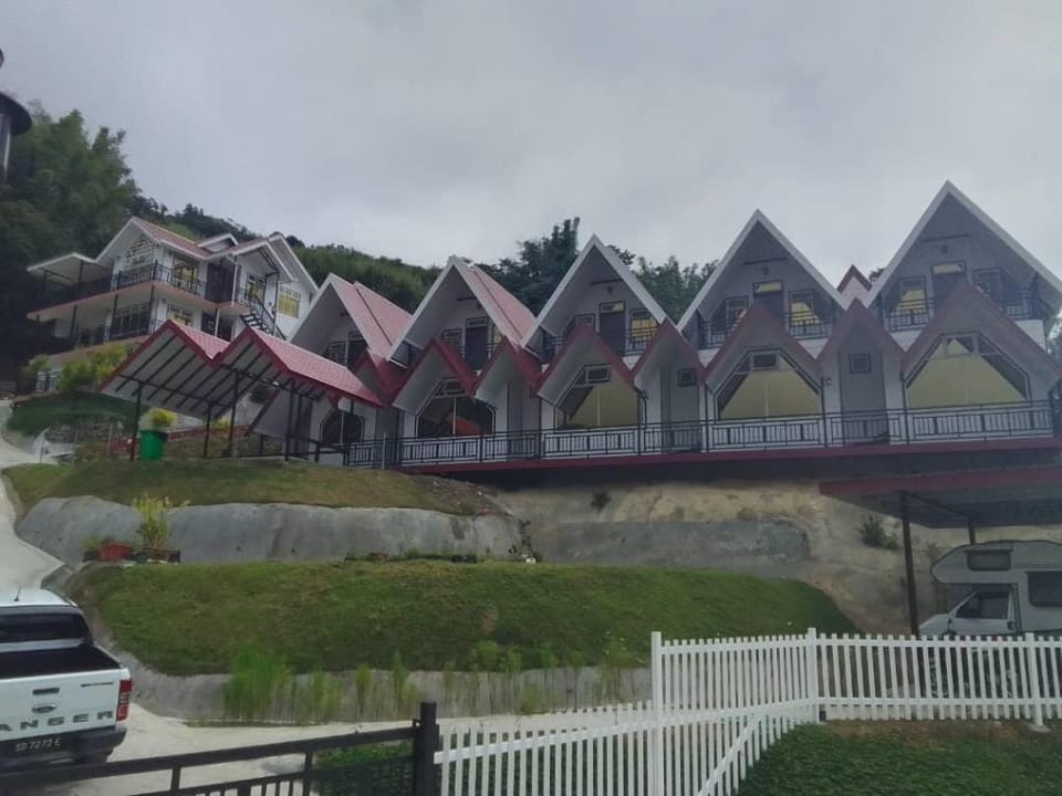 OYO HOME 90688 Kundasang Mount Garden Hotel in Sabah