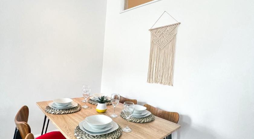 The County Staycation Apartment in Liverpool
