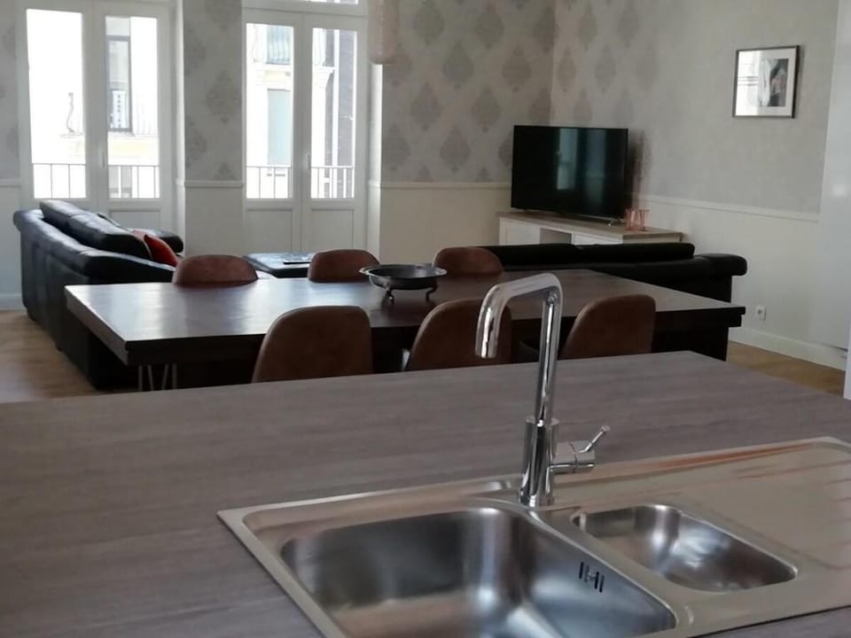 Spacious and cozy, well located duplex apartment. Vacation rental in Flanders