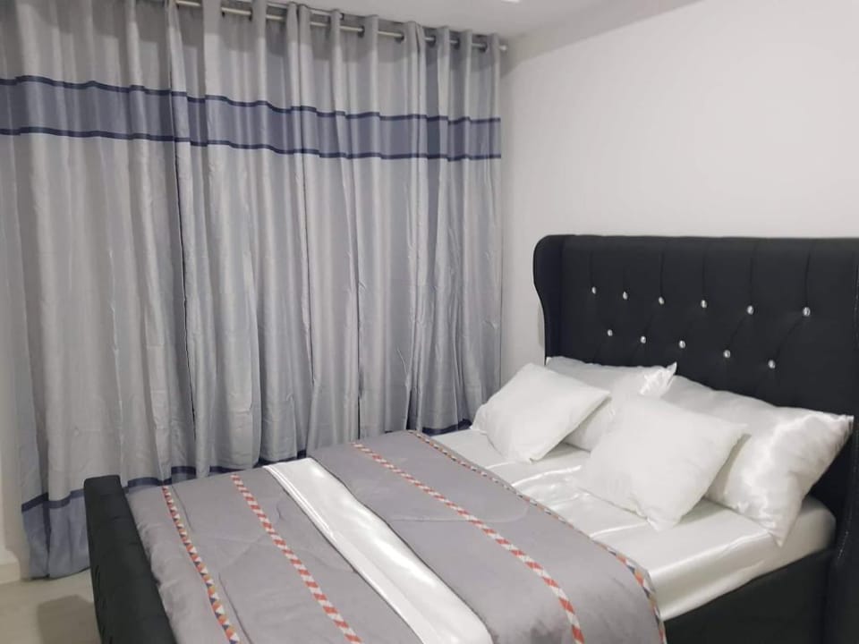 Azure Condo BNB Apartment in Paranaque