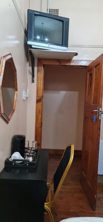 Situated in a NO Load Shedding area close to TUT  Vacation rental in Pretoria
