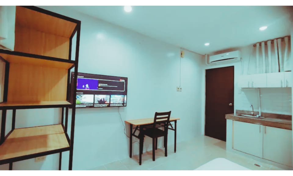 CLEAN AND AFFORDABLE | STUDIO MAKATI 203 Vacation rental in Mandaluyong