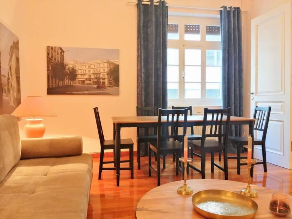 Elegant apartment in Parliament square Apartment in Plaka