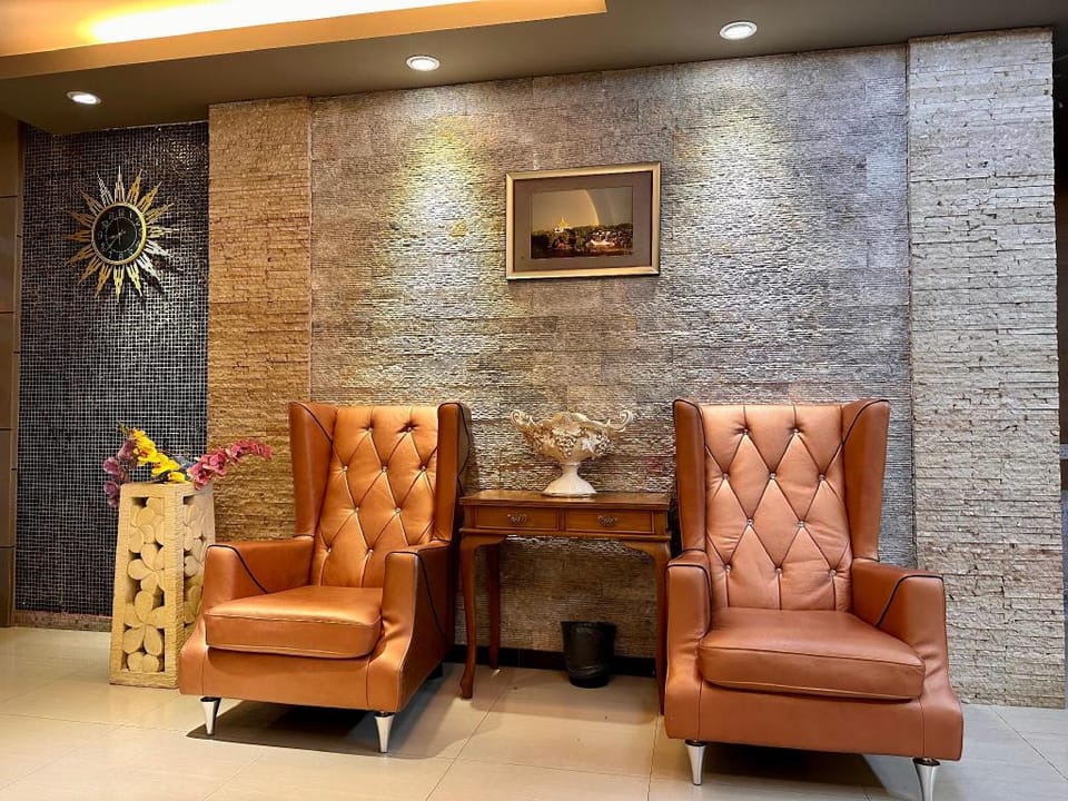 Kuching Fata Hotel Family Room @ Lv 4 + Balcony  Apartment in Kuching