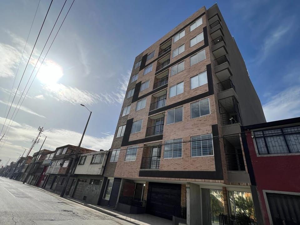 Magnifico y confortable apartamento amoblado # 303 Apartment in Bogota