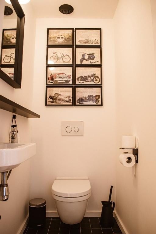 R213 - Authentic ♖ Industrial Style 2-BR Sanctum Apartment in Brussels