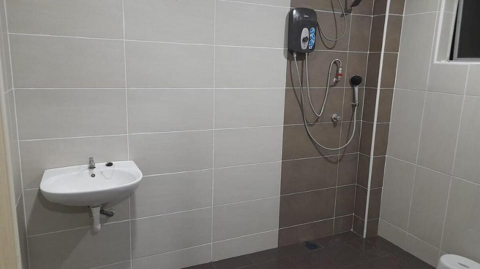Luxury Lisa Ipoh Tambun Private Pool Muslim Only Villa in Perak