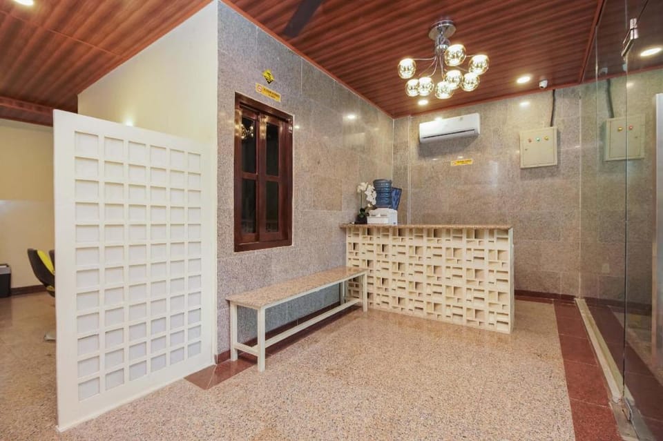 Urbanview Hotel Cantee Halim Perdanakusuma by RedDoorz Hotel in Jakarta
