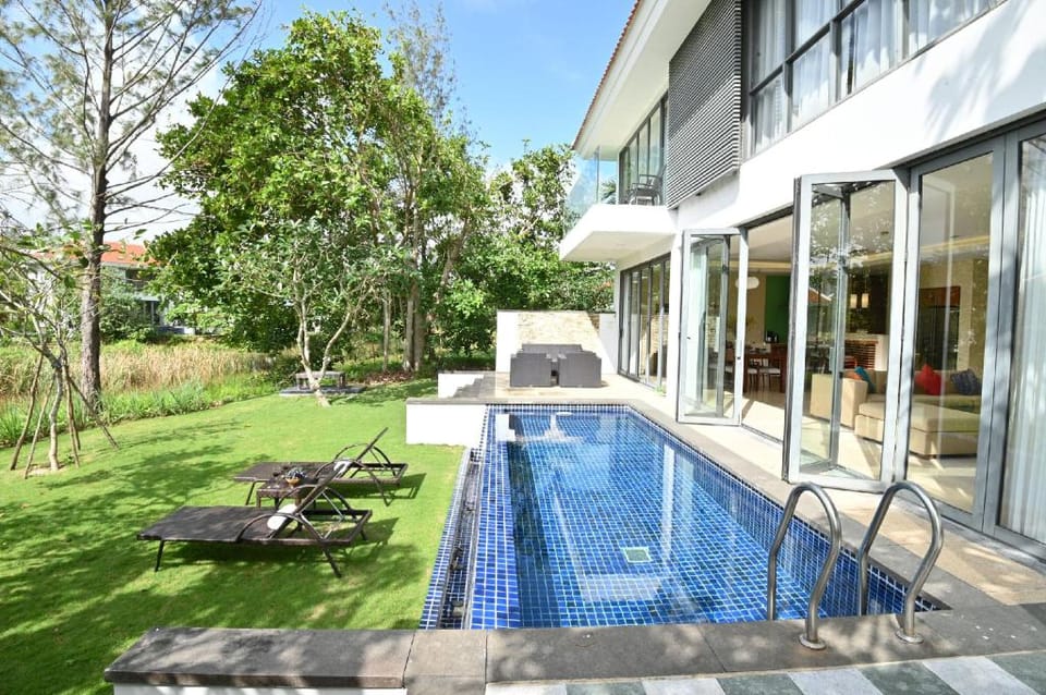 OV. Perfect 3 bedroom Villas at DaNang Beach Villa in Hoa Hai