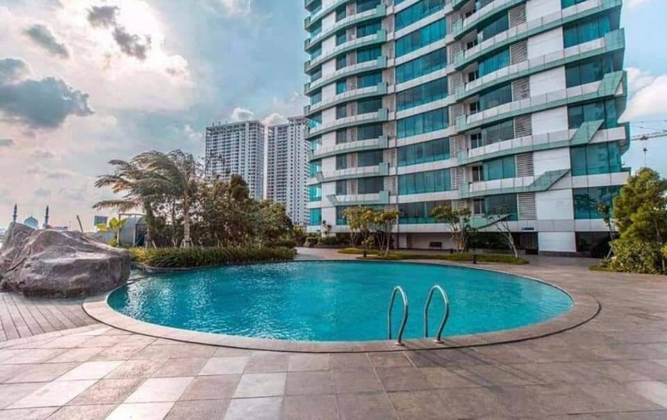 Apartemen Grand Kamala Lagoon Studio Apartment in West Java