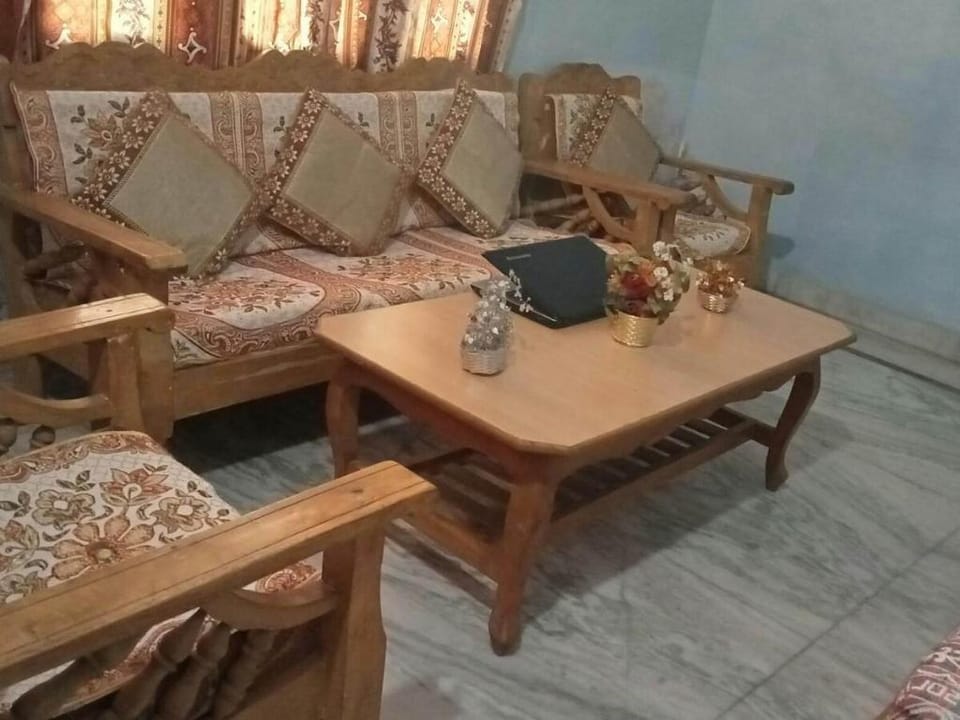 HOSTEL (near Chandigarh / Zirakpur / Dera Bassi) Apartment in Punjab, India