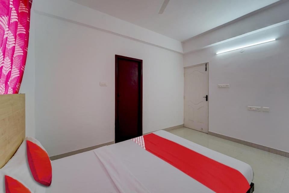 Hotel O J2 Service Appartment Hotel in Chennai
