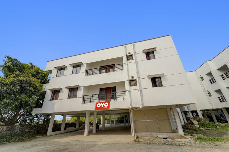 Hotel O J2 Service Appartment Hotel in Chennai