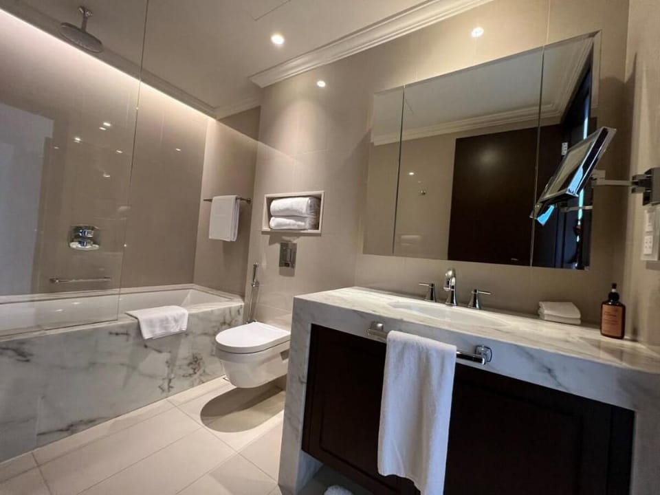 Luxury 2 BR in Address Fountain Views | Burj Views Apartment in Dubai